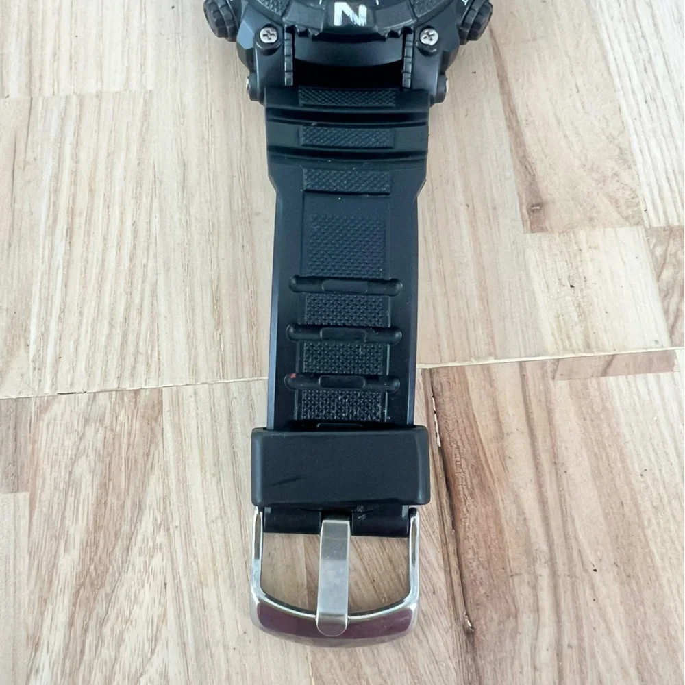 Armitron pro sport chrono alarm digital watch NEW BATTERY